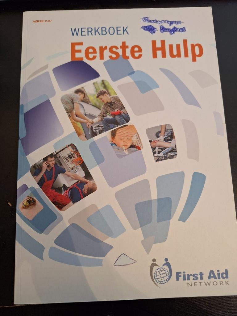 EHBO WERKBOEK (first aid network), Boeken, Ophalen of Verzenden, Overige niveaus