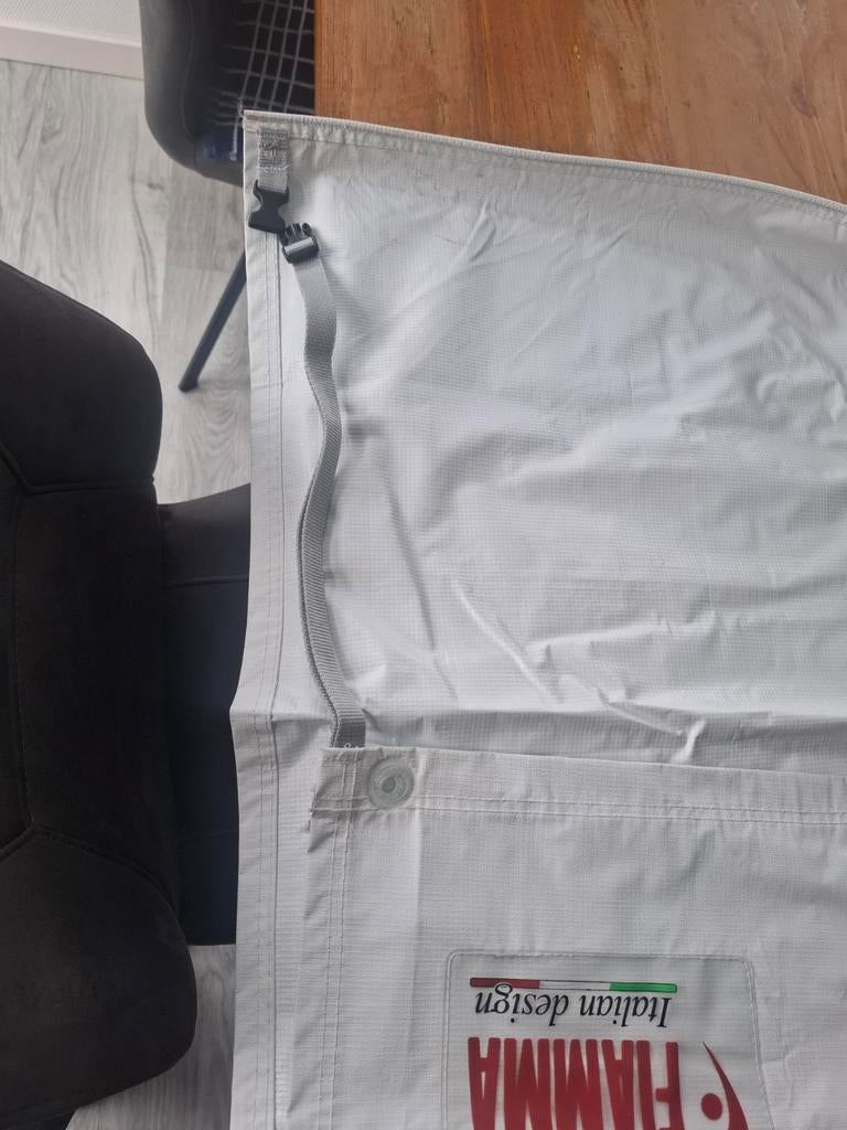 Fiamma sunblocker  385cm x 140cm, Caravans en Kamperen, Ophalen of Verzenden, Zo goed als nieuw, Vinyl, Fiamma