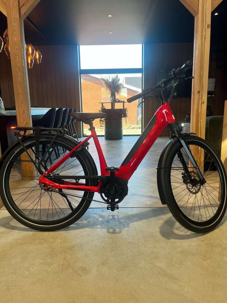 GAZELLE Ultimate c8 Demo Champion Red Nu 2999,-, Fietsen en Brommers, Elektrische fietsen, Ophalen of Verzenden