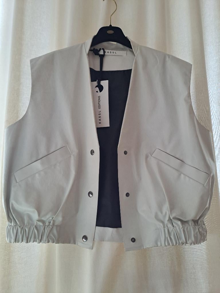 Kassl sleeveless bomber oil white maat S, Verzenden, Zo goed als nieuw, Maat 36 (S), Wit