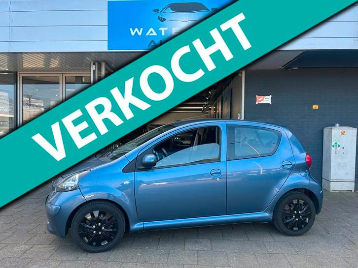 Toyota Aygo 1.0-12V AIRCO|ELK.RAMEN|CENTRDEUR VERGLD., Auto's, Toyota, Bedrijf, Te koop, Aygo, ABS, Airbags, Airconditioning, Centrale vergrendeling