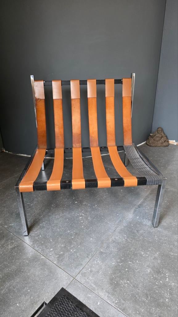 Design fauteuil jaren 60tig, Huis en Inrichting, Fauteuils, Gebruikt, Leer, Metaal, Stof, 50 tot 75 cm, 75 tot 100 cm, Ophalen