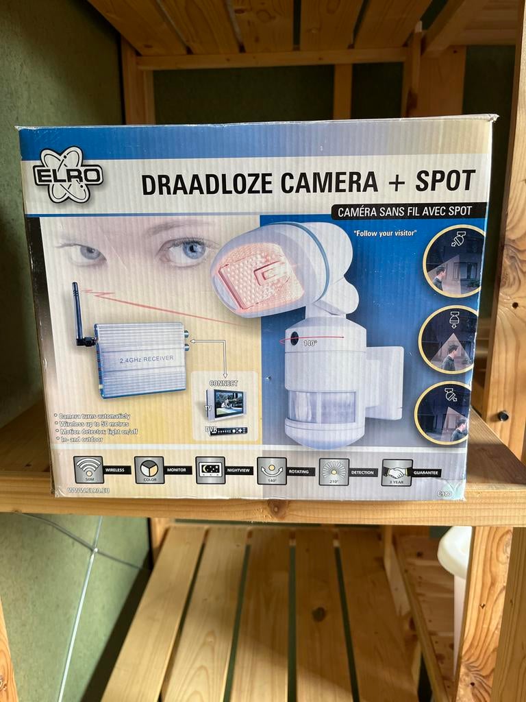 ELRO Draadloze Camera + Spot - Beveiliging voor binnen/buite, Ophalen of Verzenden, Nieuw, Buitencamera