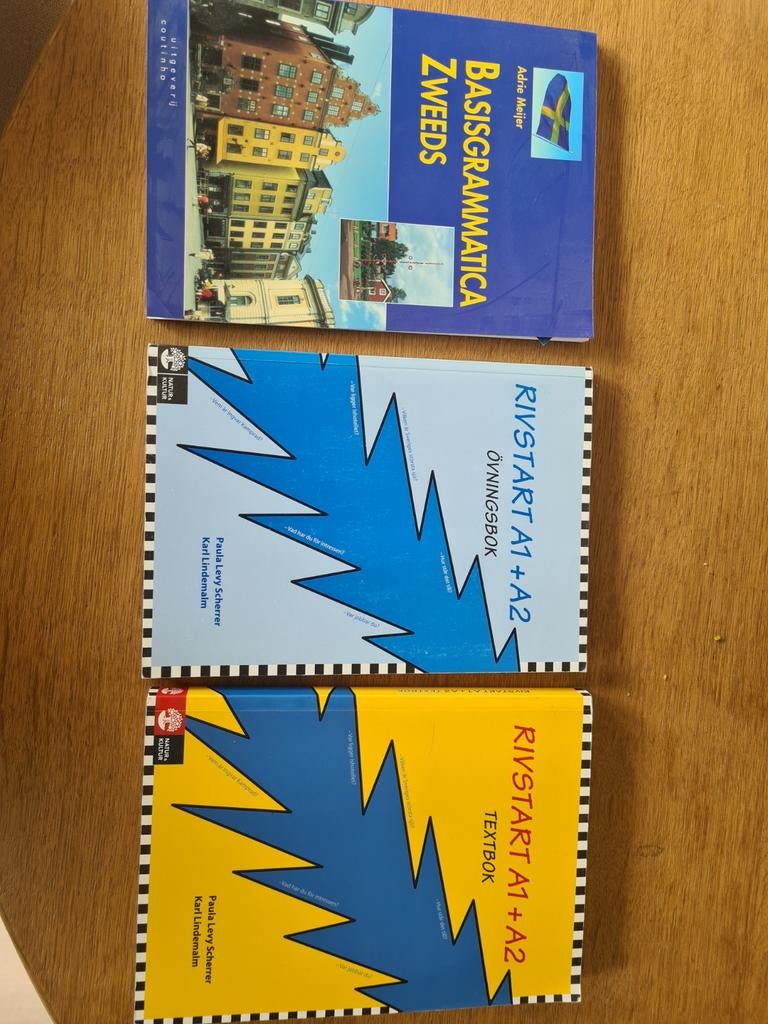 Taalcursus Zweeds: Basisgrammatica en Rivstart A1+A2, Ophalen