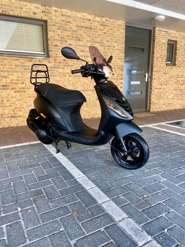 Piaggio Zip 4T Injectie SP 50cc brommer 2019 I-Get 8000 km, Ophalen, Maximaal 45 km/u, Zo goed als nieuw, Benzine