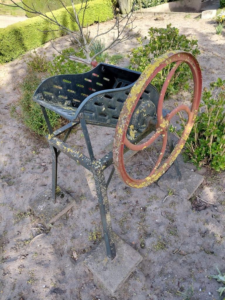 Bieten molen antiek, Antiek en Kunst, Antiek | Gereedschap en Instrumenten, Ophalen