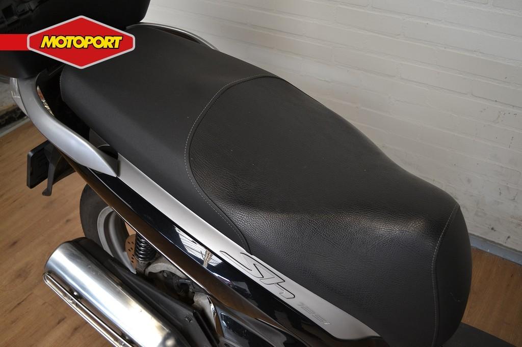 Honda SH 125 i (bj 2011), Motoren, Motoren | Honda, Honda Motor Europe, Bedrijf, 125 cc, 11 kW of minder