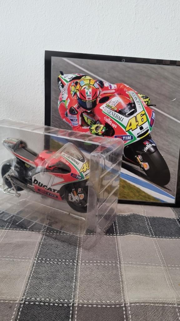 ROSSI ducati  1:10, Ophalen of Verzenden, Nieuw, Motor