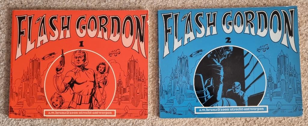 FLASH GORDON - 4 albums in 1 koop -Bruna/Nooitgedacht/Oberon, Boeken, Gelezen, Alex Raymond, Ophalen of Verzenden, Meerdere stripboeken