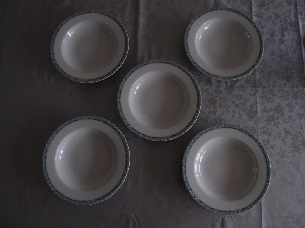 Set van vijf diepe Arzberg porseleinen servies borden, Ophalen of Verzenden, Zo goed als nieuw, Bord(en), Overige stijlen