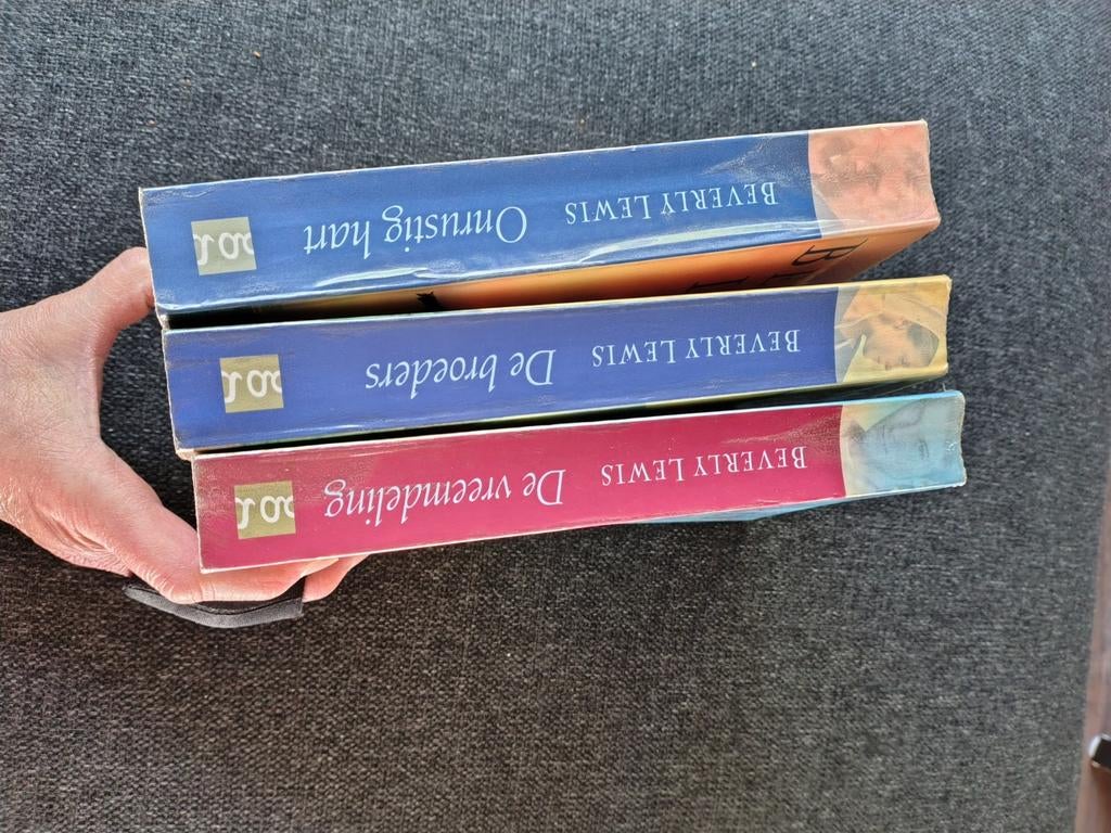 Beverly Lewis - Annies volk, deel 1,2,3, Boeken, Ophalen of Verzenden