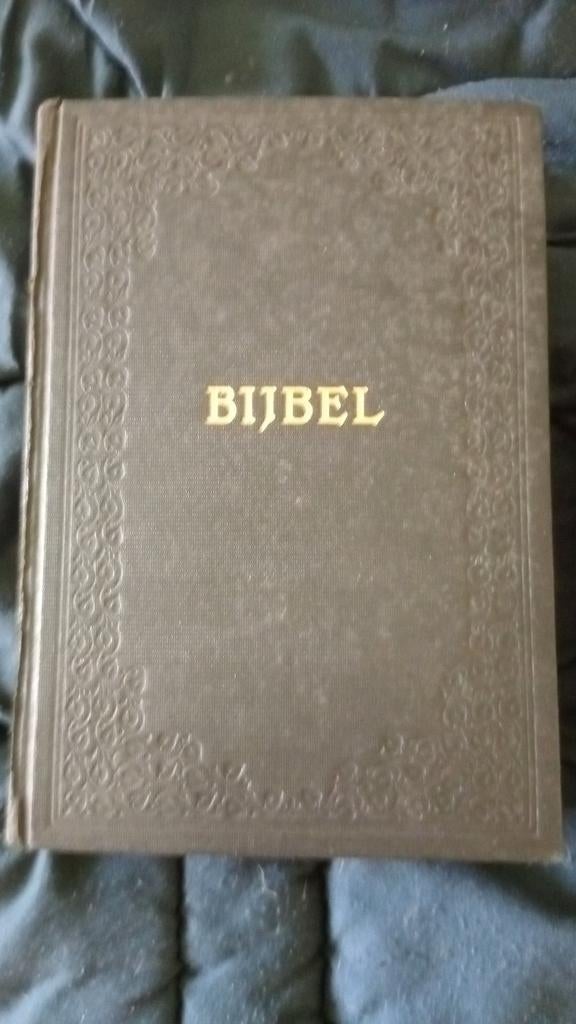 3 hele oude bijbels, bijbelatlas,mijn boek met bijbel verhal, Ophalen of Verzenden, God