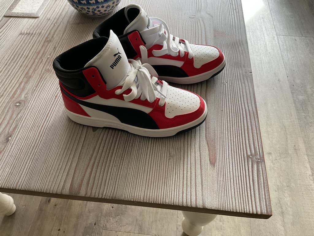 Puma sportschoenen rood wit zwart mt 38 NIEUW, Overige kleuren, Sportschoenen, Nieuw, Ophalen of Verzenden
