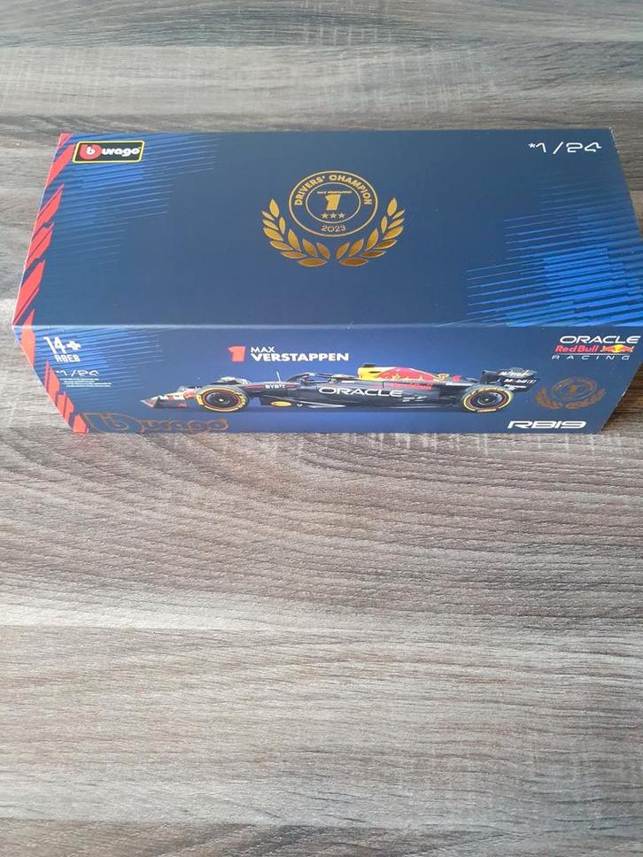 Max verstappen RB19 winnaar abu dhabi 2023 schaal 1/24, Verzamelen, Automerken, Motoren en Formule 1, Nieuw, Formule 1, Verzenden