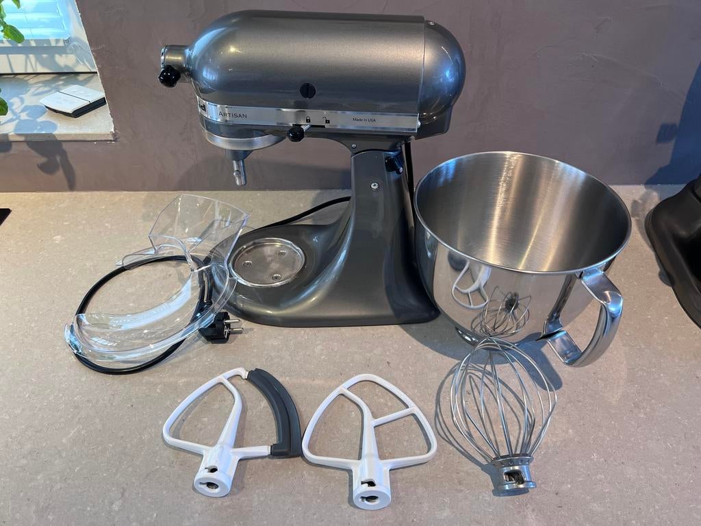 KitchenAid Artisan 5KSM150PSEPM mixer, Witgoed en Apparatuur, Keukenmixers, 4 liter of meer, Ophalen of Verzenden, Gebruikt, 3 snelheden of meer