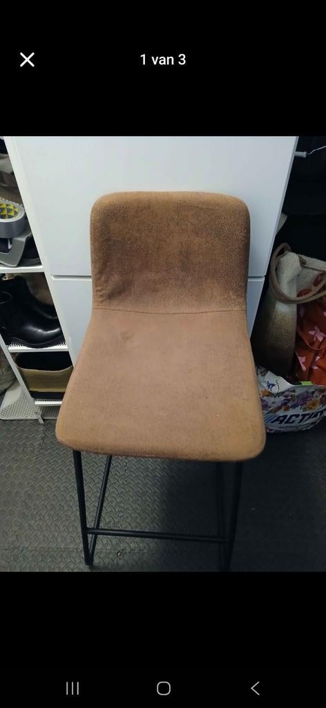 2 bruine barkrukken, Ophalen