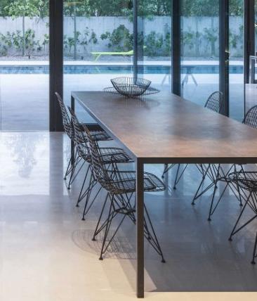 Vitra Eames Wire Chair DKR stoel zwart | Van €473, nu, Vitra, Zwart, Nieuw, Ophalen of Verzenden