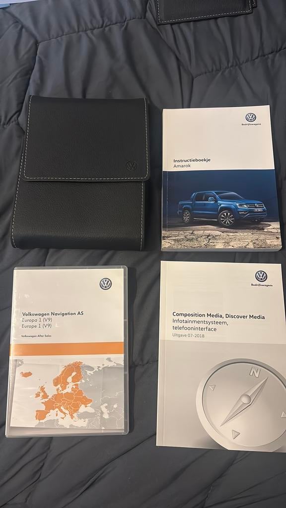 Vw Amarok instructieboekje met mapje en case, Verzenden