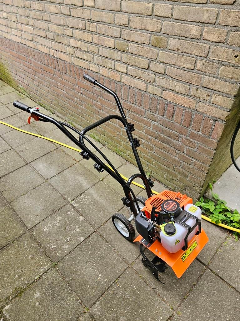 Kibani grondfrees 2-takt - Zo goed als nieuw, Ophalen, Zo goed als nieuw, Kibani