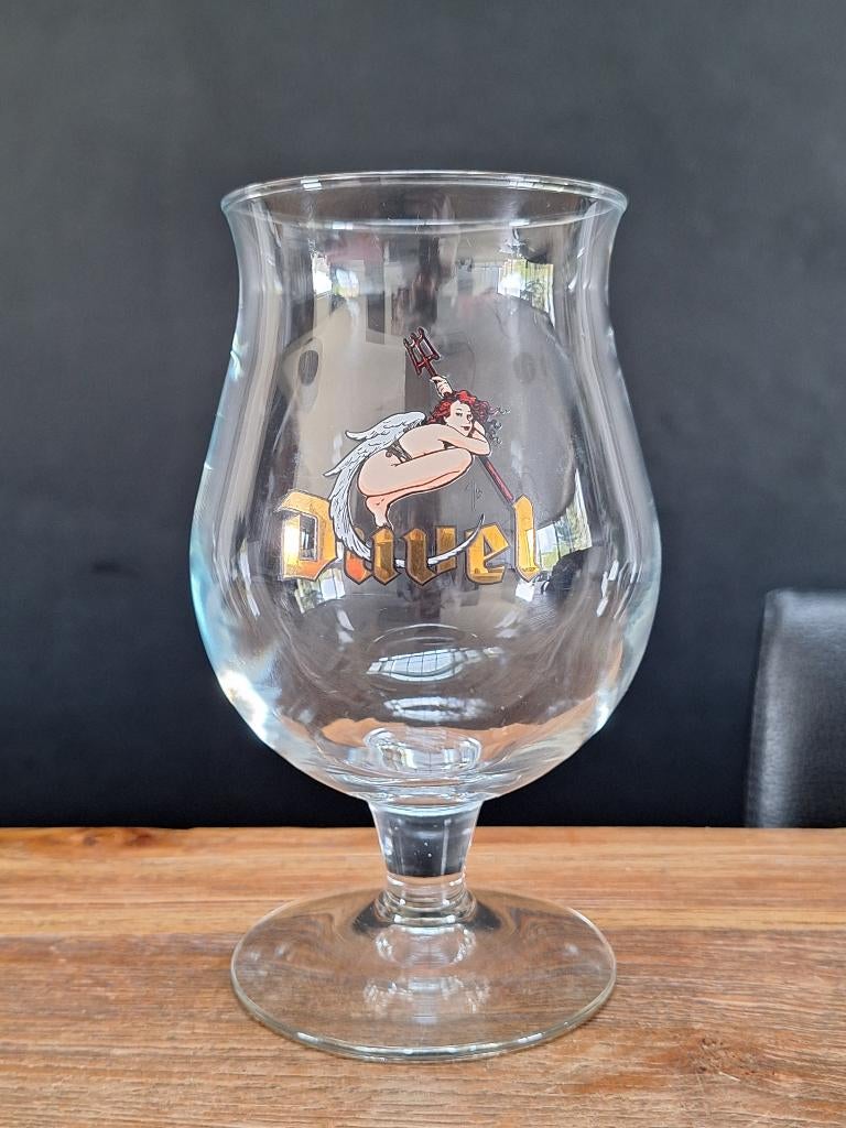 Duvel 2001 jaarglas hopduvelin engel ontwerp Jan Bosschaert, Ophalen of Verzenden, Zo goed als nieuw, Glas of Glazen, Duvel
