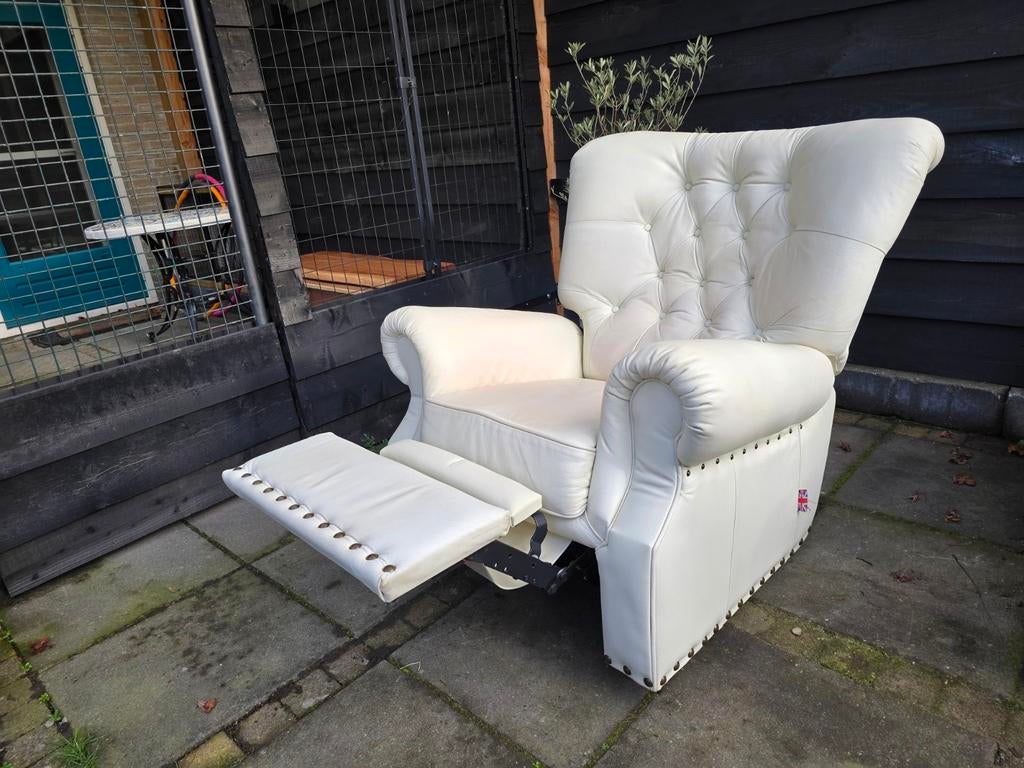 Chesterfield🇬🇧,relax,hotel chique,wit leer, Ophalen, 75 tot 100 cm, Leer, Relax ,hotel chique,industrieel,klassiek