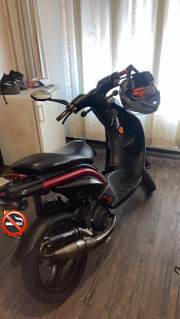 Peugeot Ludix (Elegance) 50cc Snel Kanon – Rood/Zwart– Uniek, Fietsen en Brommers, Snorfietsen en Snorscooters, Ophalen of Verzenden