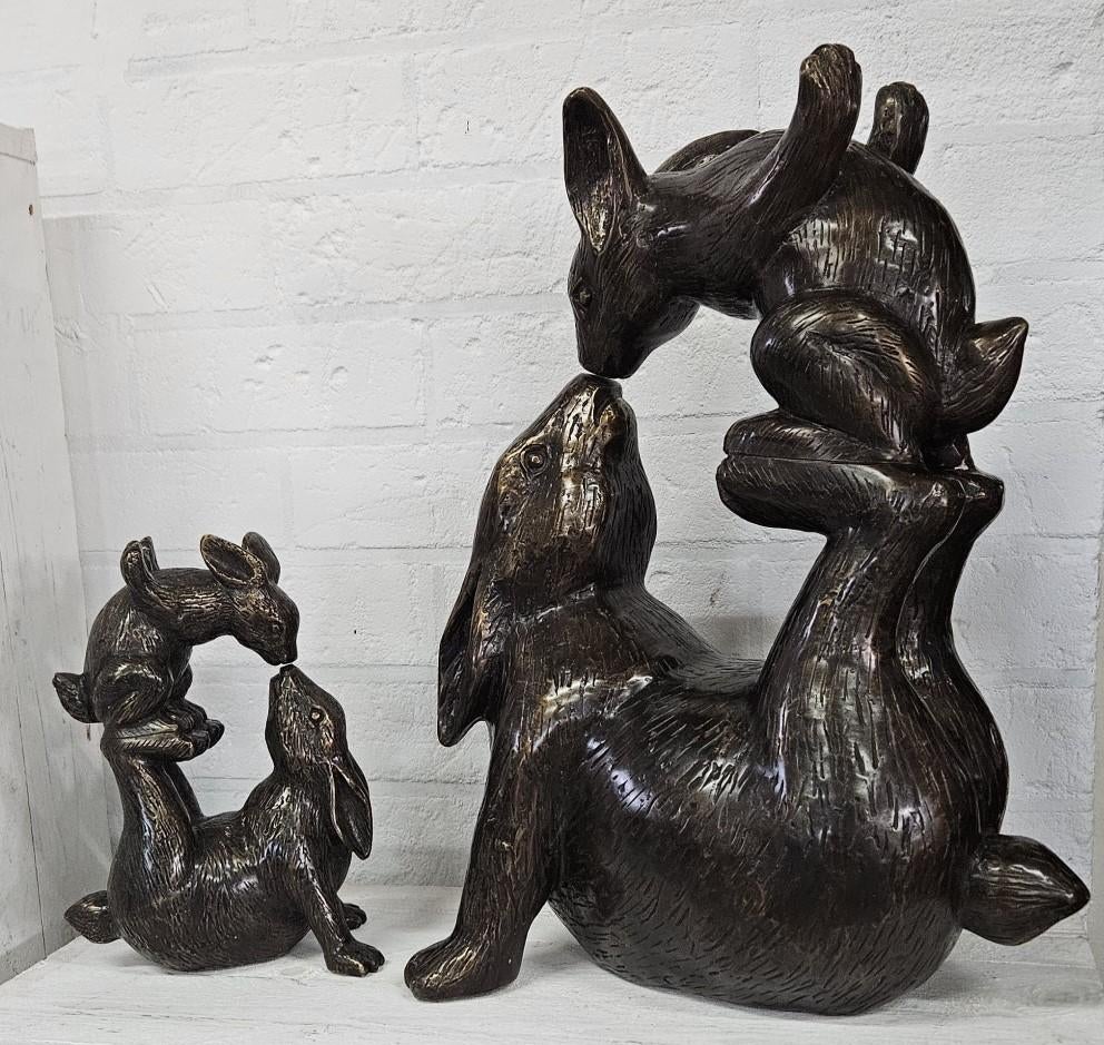 KUSSENDE HAZEN / 2 maten, Dierenbeeld, Nieuw, Info@huisentuindecoratiemarie.nl, Huis en tuin decoratie marie