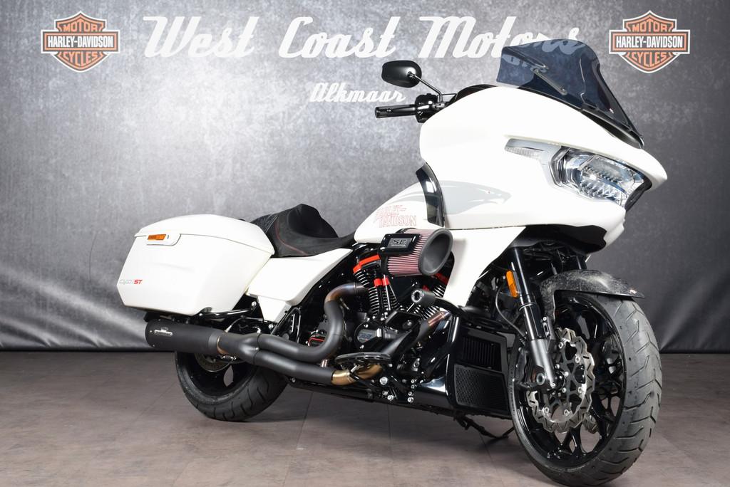 Harley-Davidson FLTRXSTSE CVO Road Glide ST (bj 2024), Laan van Vreedenoord 33
2289 DA  RIJSWIJK, Bedrijf, Ap.nl@harley-davidson.com