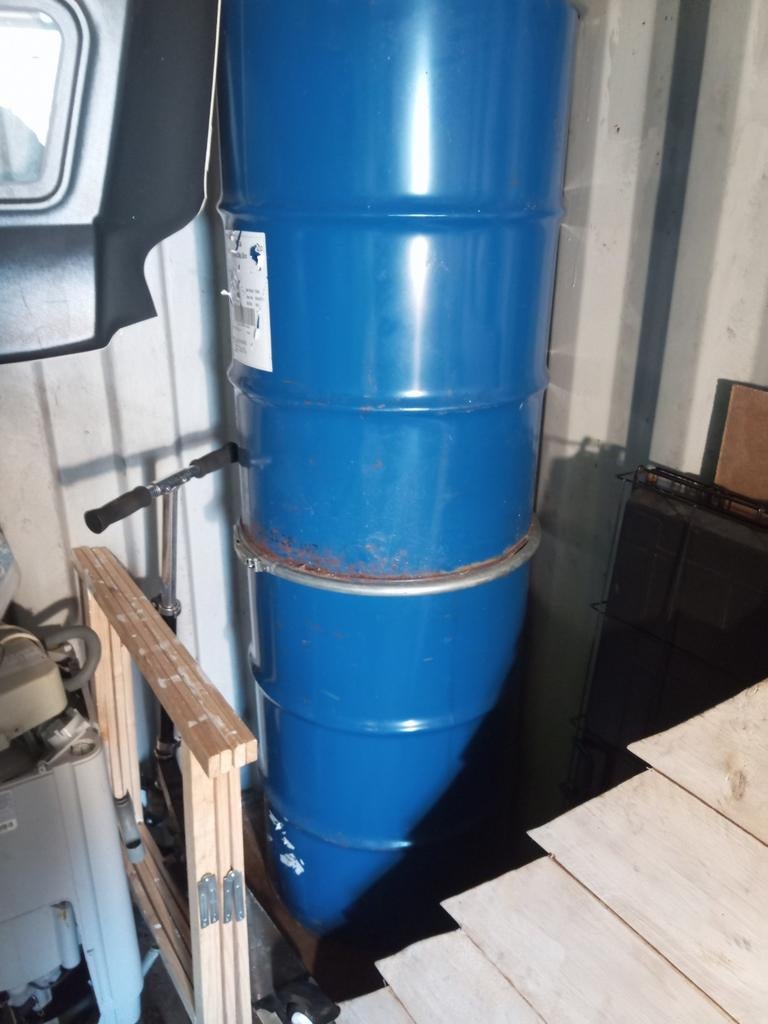 3x vat 200 liter, Ophalen
