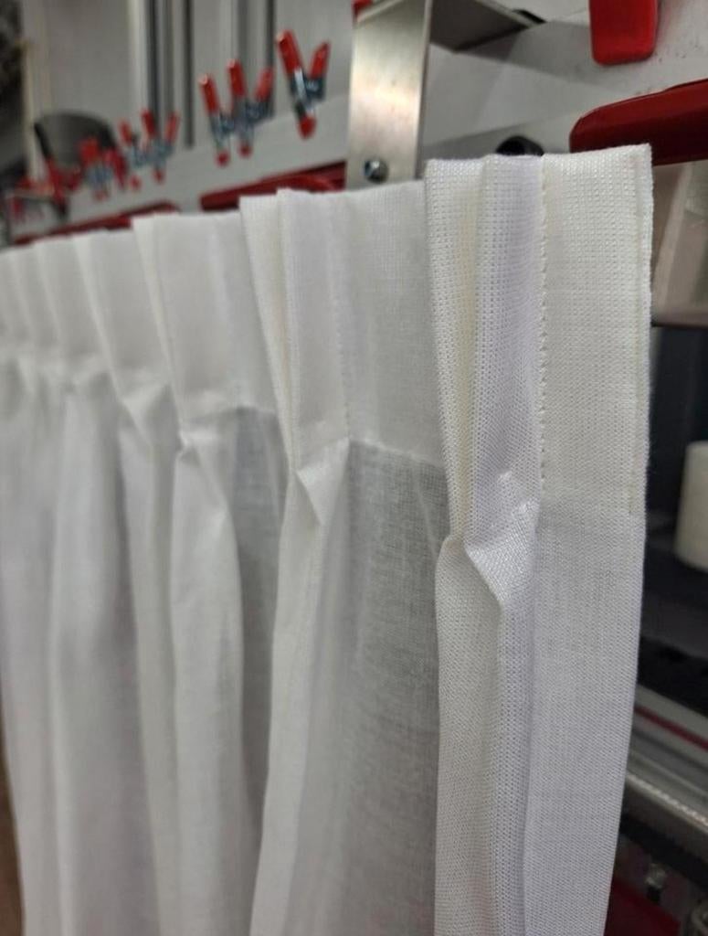 Witte vitrage met vlinderplooi, 105x68cm, Huis en Inrichting, Ophalen of Verzenden