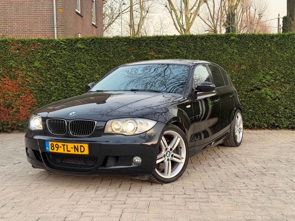 BMW 1-serie 130i Cup| Handbak | M-Pakket |, Auto's, BMW, 1-Serie, Achterwielaandrijving, Gebruikt, 680 kg
