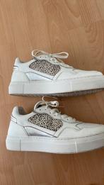 Maruti sneakers met tijgerprint - zgan!, Ophalen, Wit, Sneakers of Gympen, Zo goed als nieuw