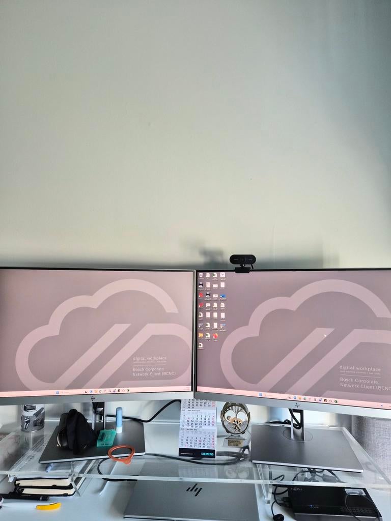 HP Monitor model HP243i  24 inch - Ideaal voor thuiswerken, Ophalen, Kantelbaar, Full HD, Zo goed als nieuw