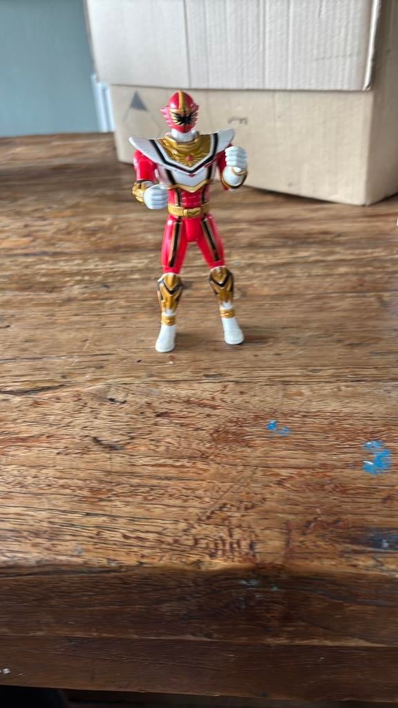 Rode power ranger, Ophalen, Gebruikt