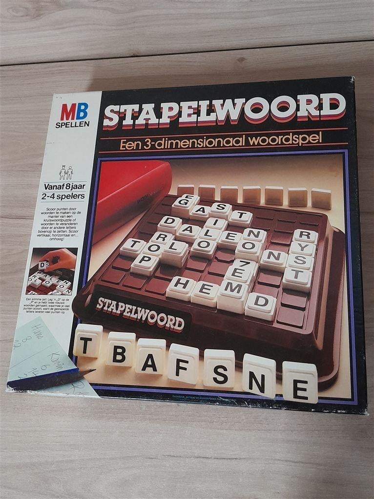 Stapelwoord - 3d woordspel - s5398, Hobby en Vrije tijd, Gezelschapsspellen | Bordspellen, Verzenden, Zo goed als nieuw