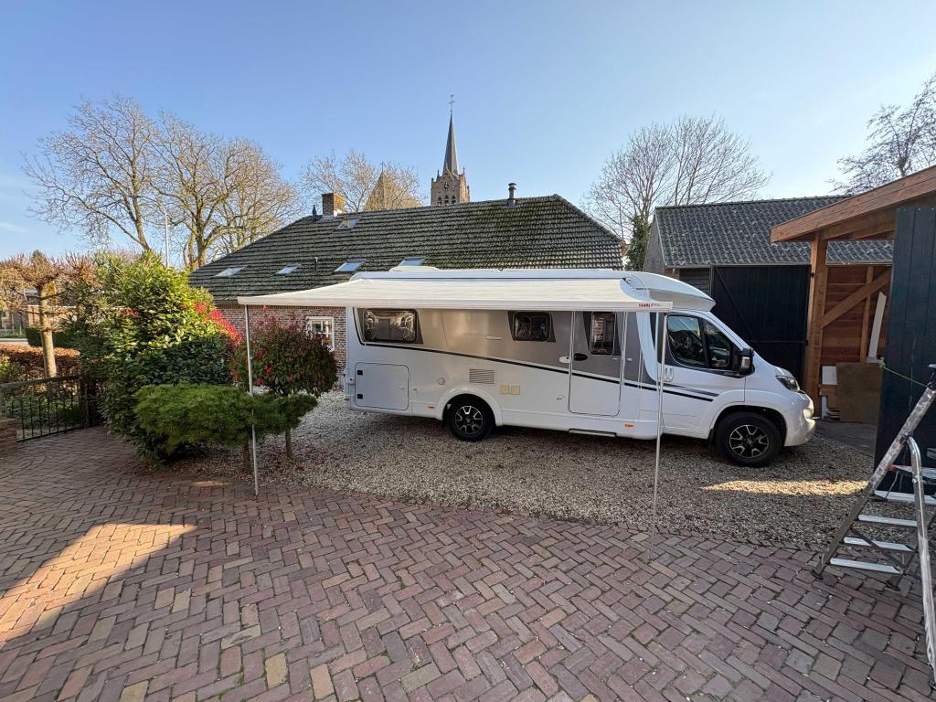 Dethleffs Advantage T 6611-Dak-airco-Lage lengtebedden, Koelkast, Kluisje, Particulier, L-zit