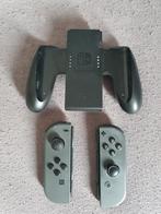 Originele Nintendo Switch Joy-Cons met Griphouder - Grijs, 3 spelers of meer, Ophalen of Verzenden, Zo goed als nieuw, Vanaf 3 jaar