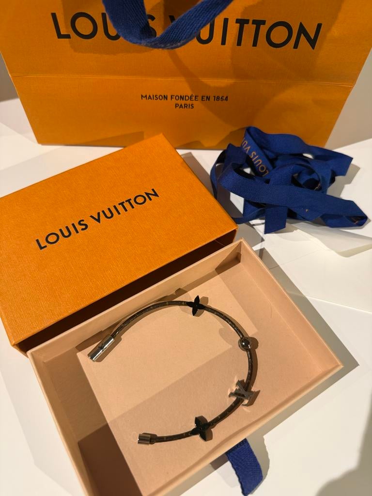 Originele Louis Vuitton Armband met doos, Ophalen of Verzenden, Zo goed als nieuw, Bruin, Leer