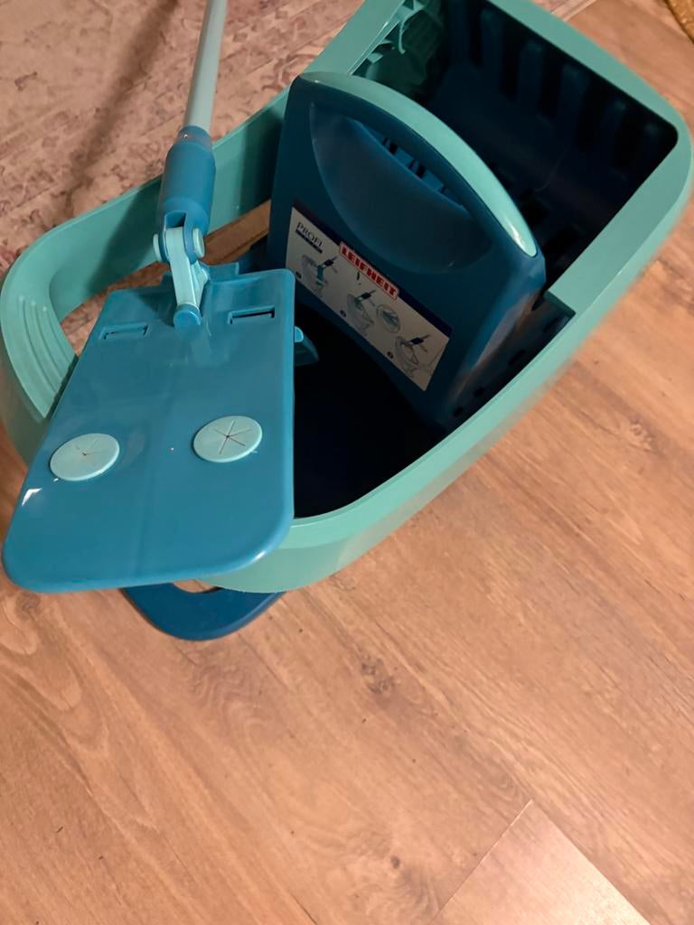 Leifheit Profi Dweilsysteem met Emmer en Pers, Huis en Inrichting, Schoonmaakartikelen, Ophalen, Dweilemmer, -bak, of -wagen