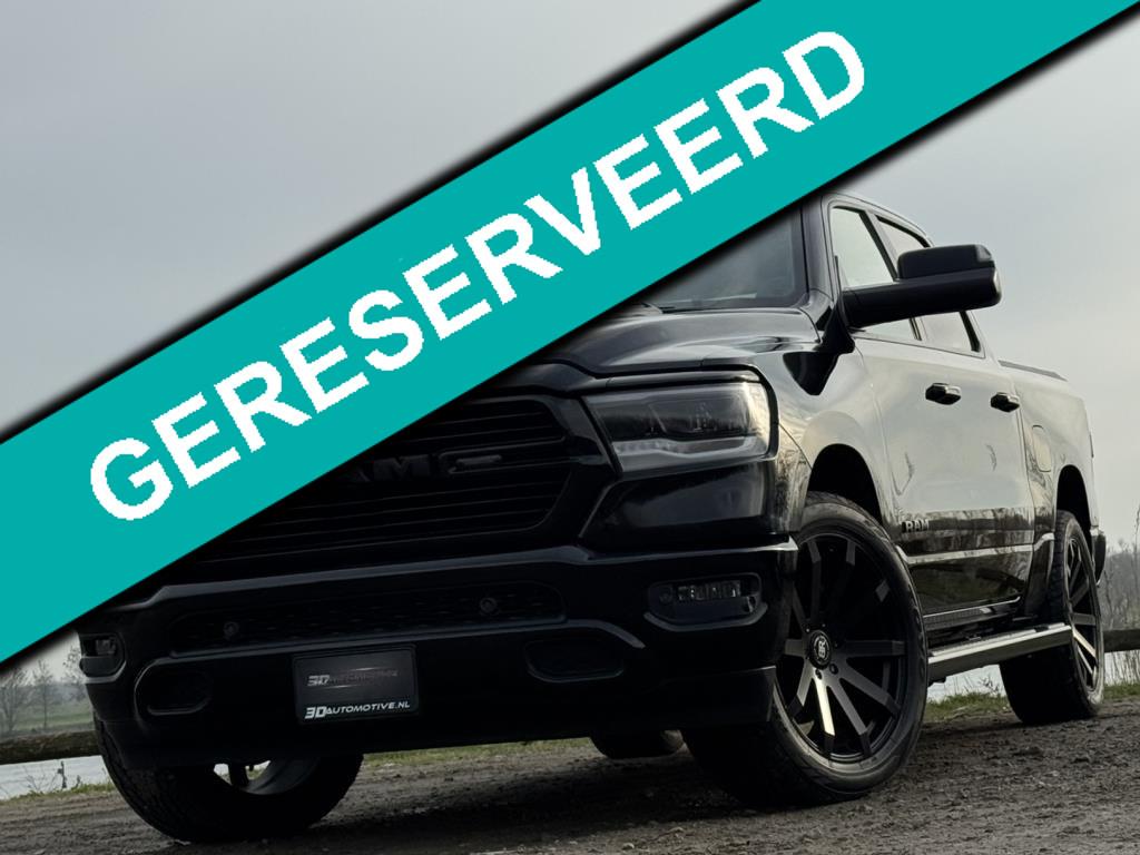 Dodge RAM 1500 SPORT 5.7L V8, 1e eig, PANO, ACC, 22 INCH, Auto's, Automaat, Gebruikt, Zwart, Leder