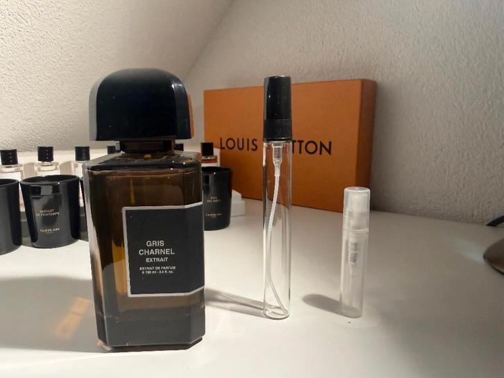 BDK Parfums - Gris Charnel extrait - decant sample split, Sieraden, Tassen en Uiterlijk, Uiterlijk | Parfum, Nieuw, Verzenden