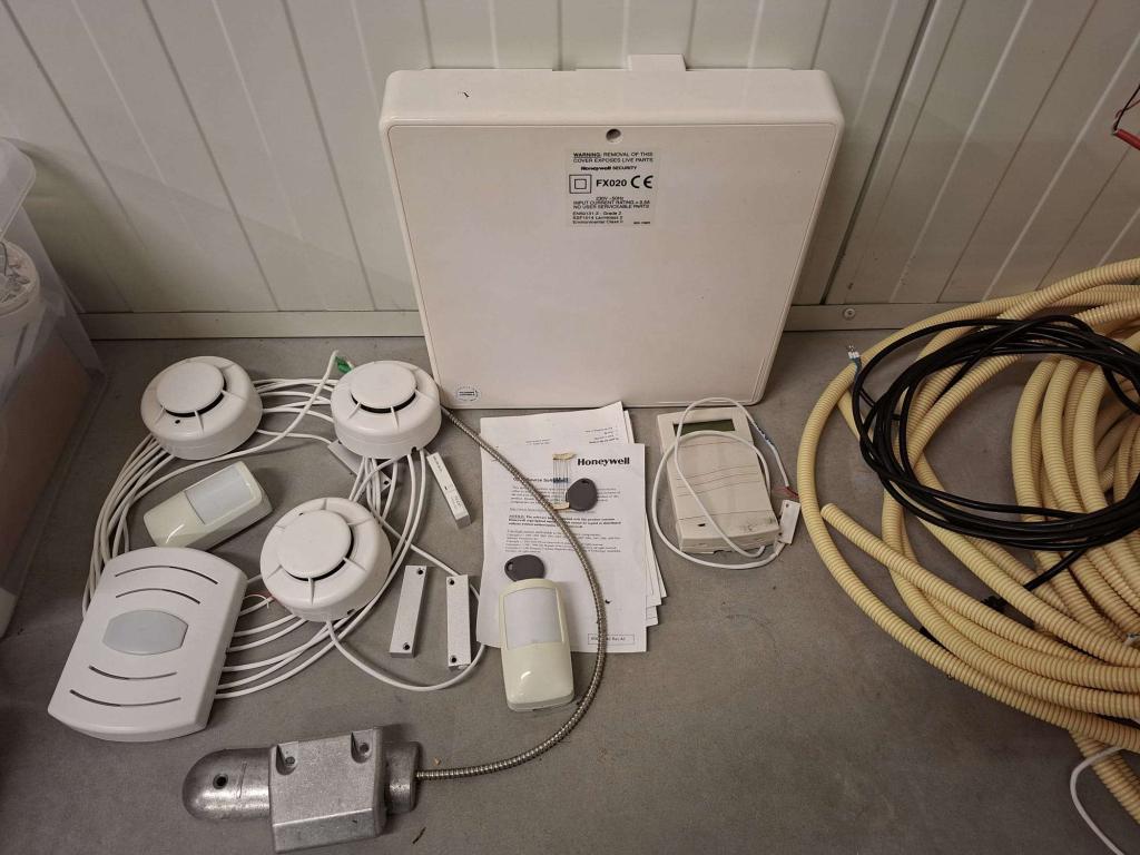 Honeywell Galaxy Flex 3-20, Gebruikt, Niet ingevuld, Compleet systeem, Honeywell