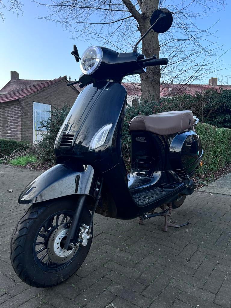 senzo scooter te koop, Fietsen en Brommers, Scooters | Overige merken, Ophalen, Zo goed als nieuw, Benzine