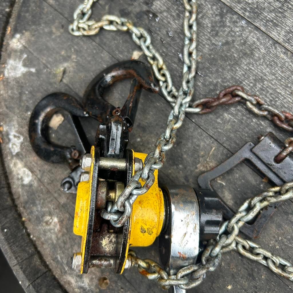 250 kilo handtakel, Ophalen, Gebruikt, Handmatig