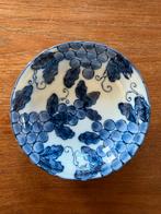 Antiek Japans Imari porseleinen schaaltje met druiven, Ophalen of Verzenden