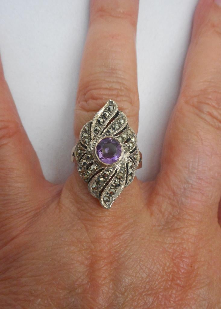 Zilveren prachtige vintage ring met stenen maat 16.75 nr.357