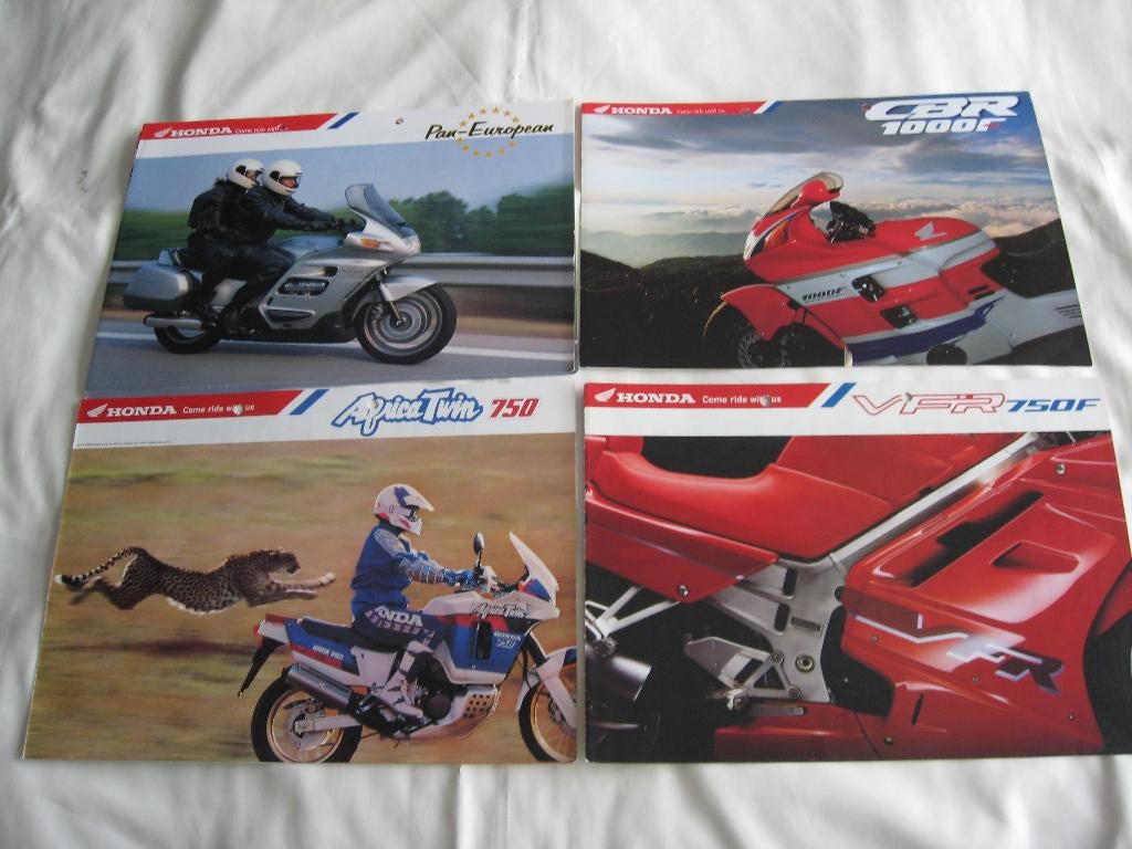 MOTER FOLDERS  HONDA, Boeken, Motoren, Zo goed als nieuw, Merk of Model, Ophalen of Verzenden