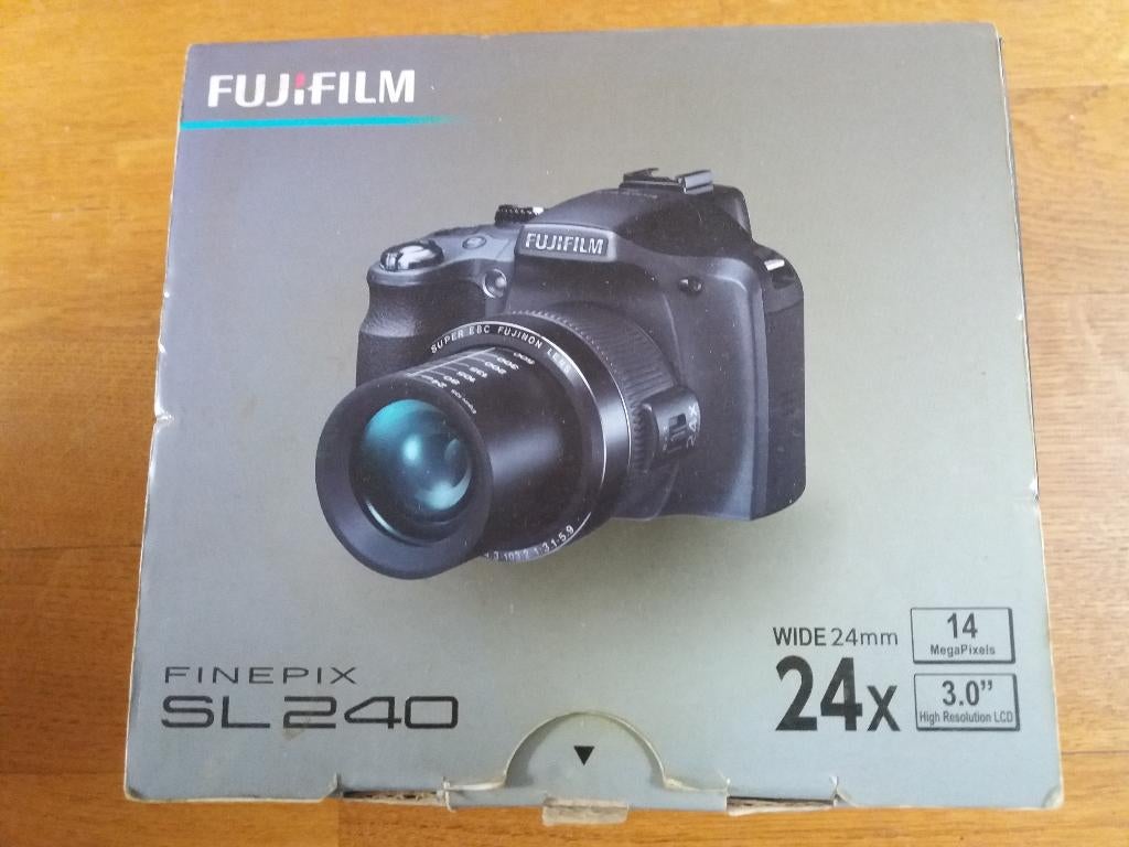 Camera Fujifilm Finepix SL240, 14 Megapixel, Gebruikt, Spiegelreflex, Ophalen of Verzenden