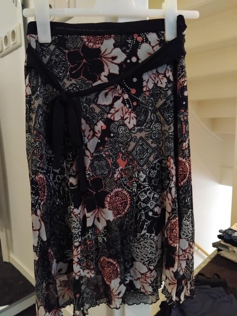 dames rokken S & M, Kleding | Dames, Rokken, Gedragen, Maat 36 (S), Overige kleuren, Onder de knie, Ophalen