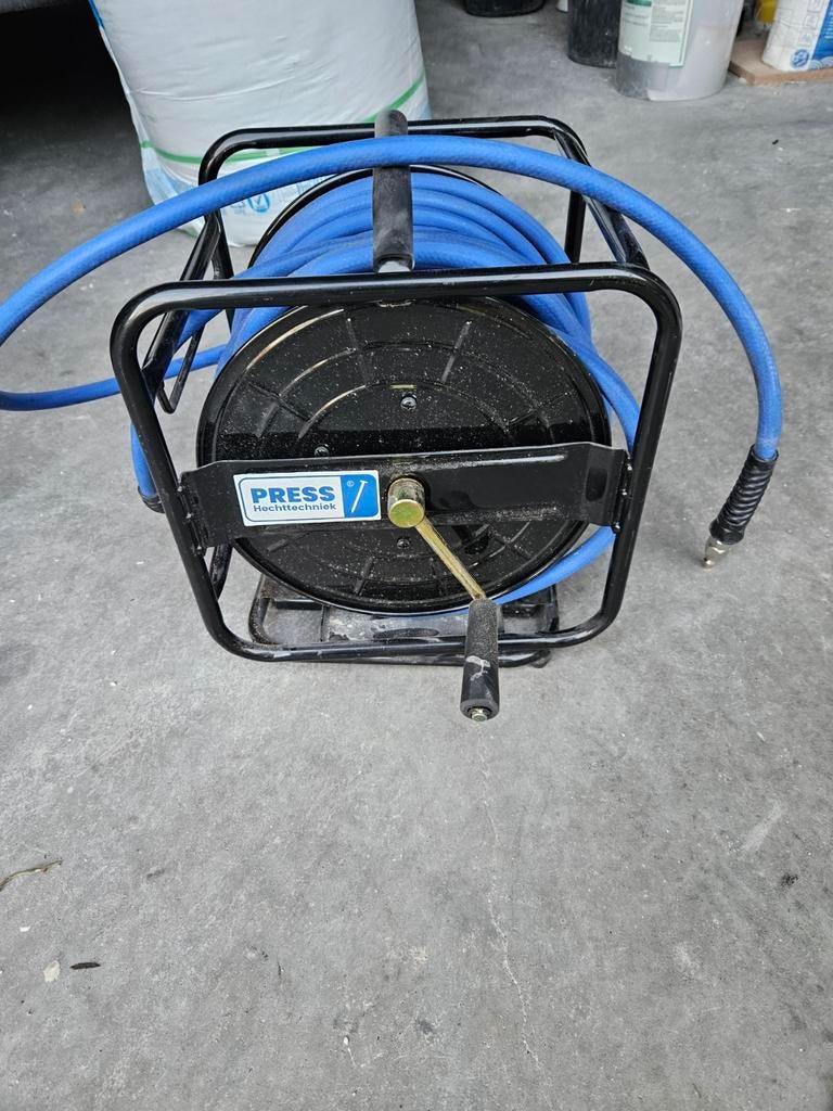 Persluchtslanghaspel - automatische oproller, 20 m